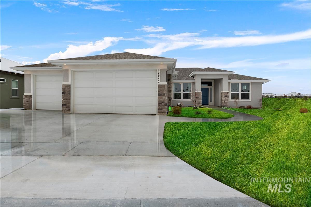 12043 S Aves Place, Nampa, ID 83686