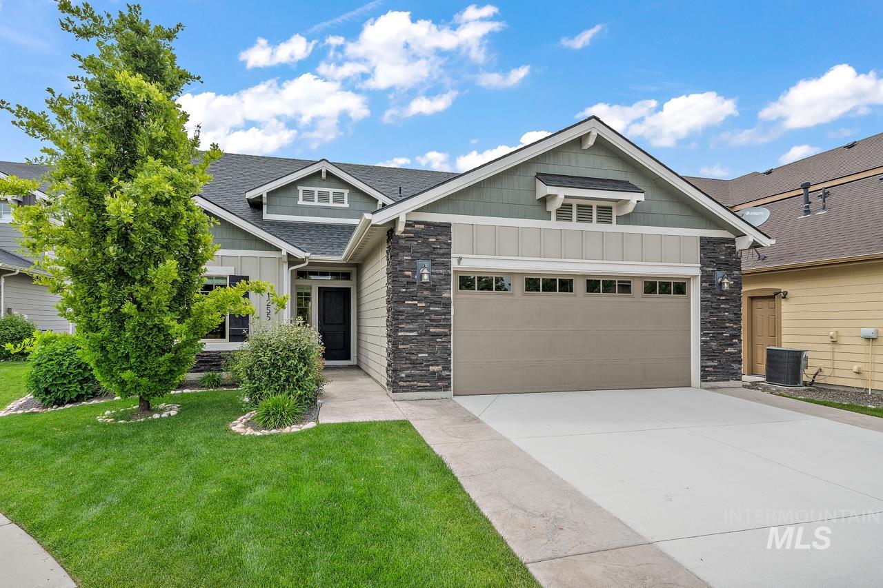 1255 N Seven Golds, Eagle, Idaho 83616, 3 Bedrooms, 2.5 Bathrooms, Residential For Sale, Price $638,500,MLS 98834643