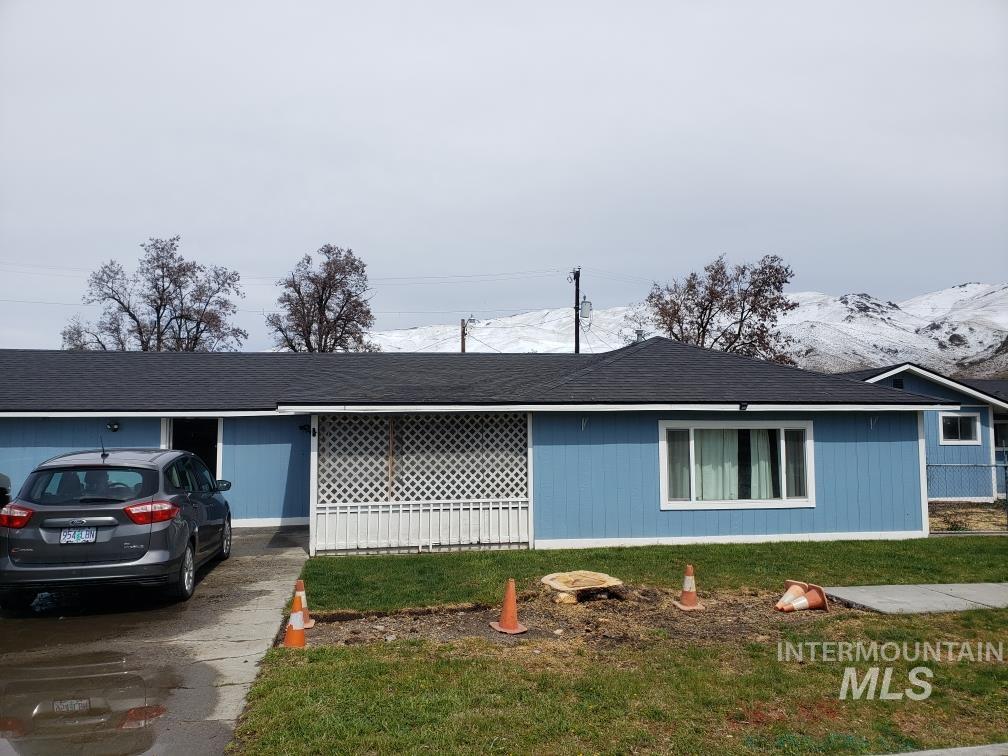 205 W Adams St, Huntington, Oregon 97907, 1 Bedroom, 1 Bathroom, Residential Income For Sale, Price $449,000, 98838030