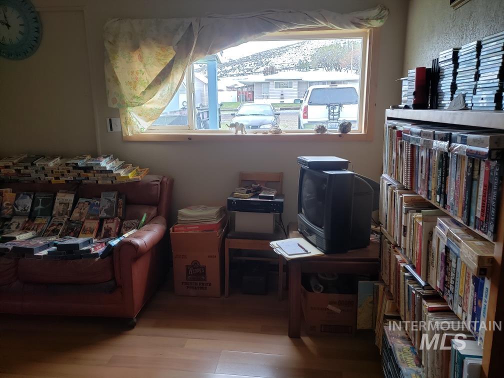 205 W Adams St, Huntington, Oregon 97907, 1 Bedroom, 1 Bathroom, Residential Income For Sale, Price $449,000, 98838030