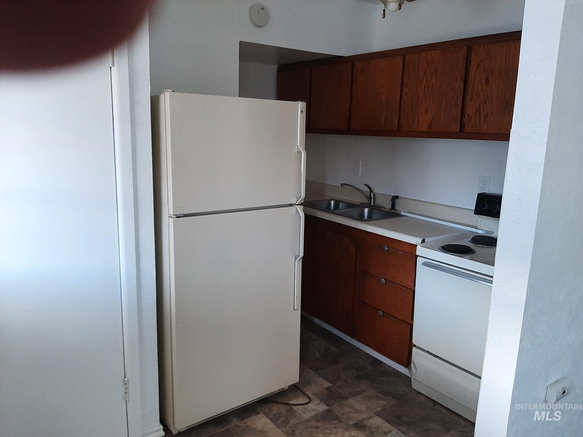 205 W Adams St, Huntington, Oregon 97907, 1 Bedroom, 1 Bathroom, Residential Income For Sale, Price $449,000, 98838030