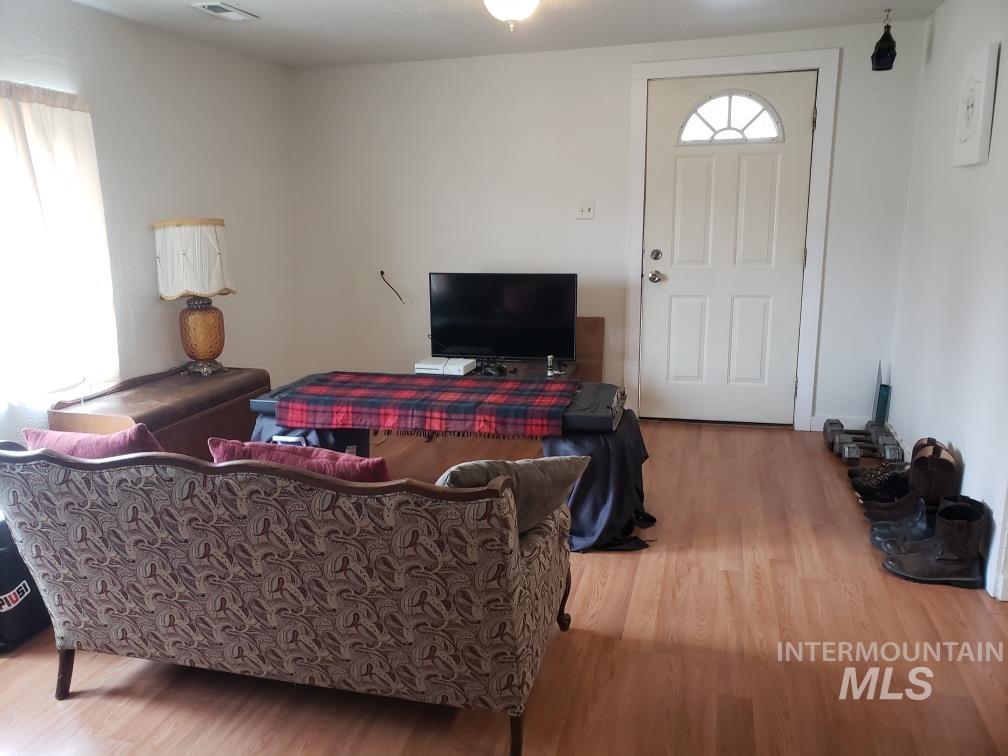 205 W Adams St, Huntington, Oregon 97907, 1 Bedroom, 1 Bathroom, Residential Income For Sale, Price $449,000, 98838030