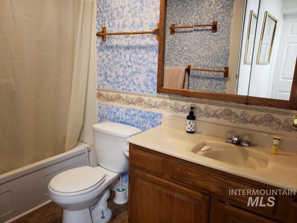 205 W Adams St, Huntington, Oregon 97907, 1 Bedroom, 1 Bathroom, Residential Income For Sale, Price $449,000, 98838030