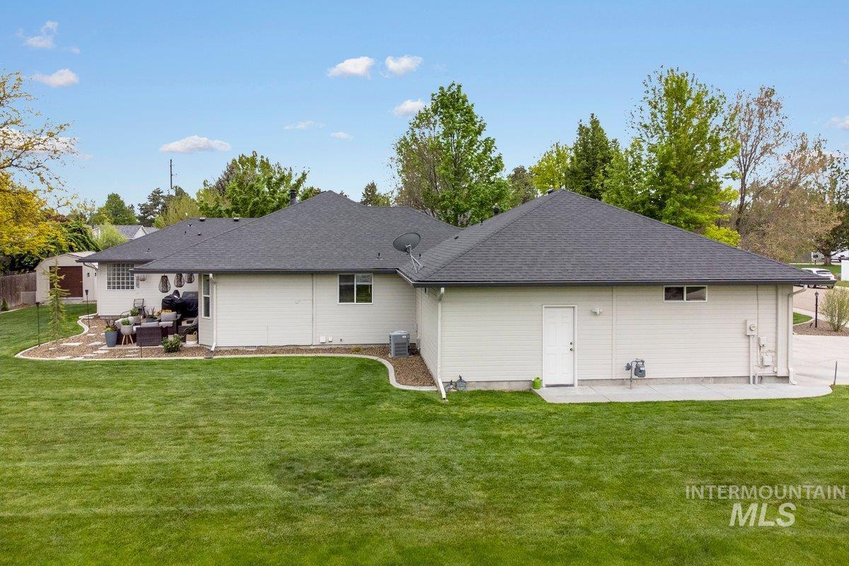 2618 S Meyer St, Nampa, Idaho 83686, 3 Bedrooms, 2.5 Bathrooms, Residential For Sale, Price $614,900,MLS 98843190