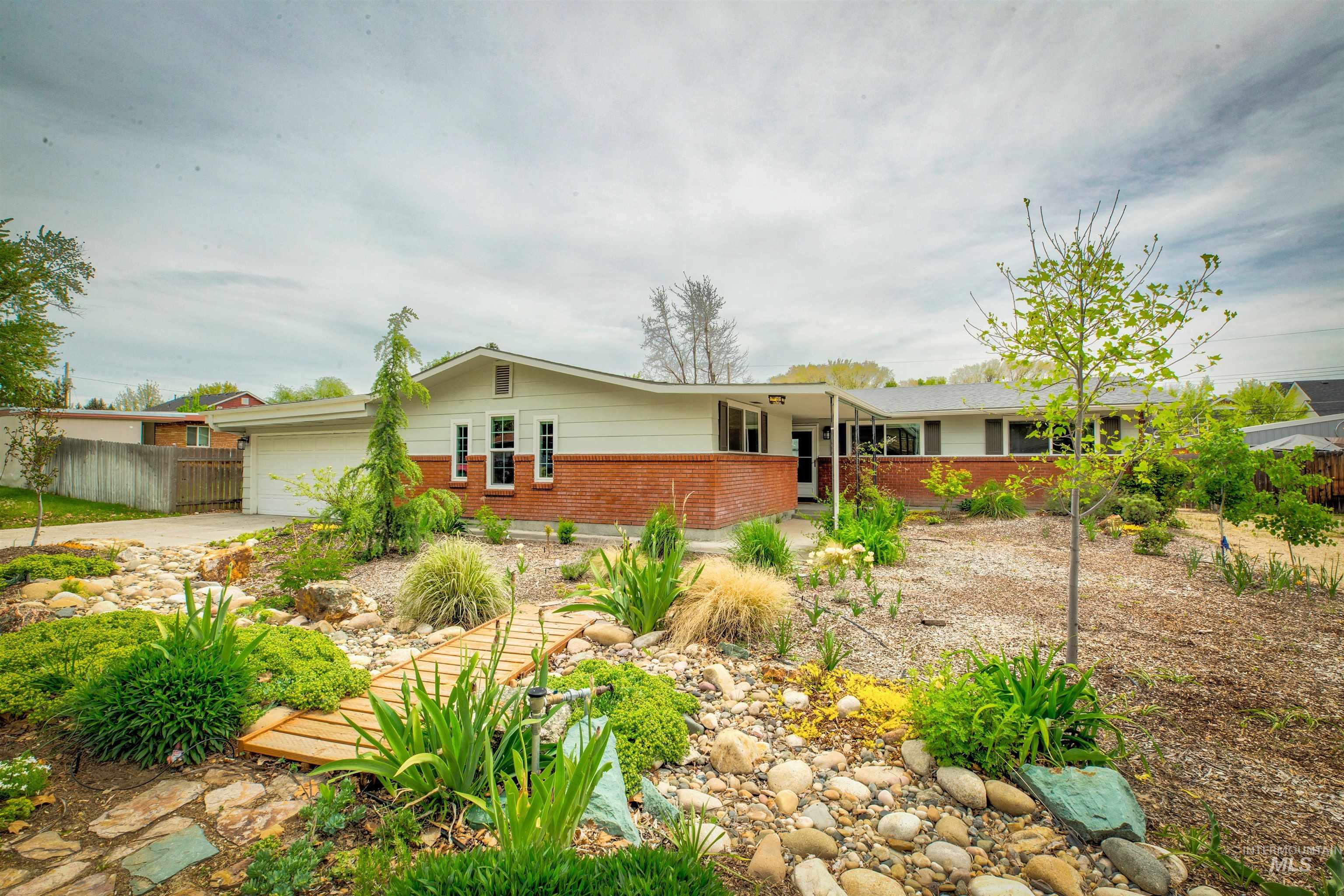 3413 W Sunset Ave, Boise, Idaho 83703, 4 Bedrooms, 2.5 Bathrooms, Residential For Sale, Price $775,000,MLS 98843700