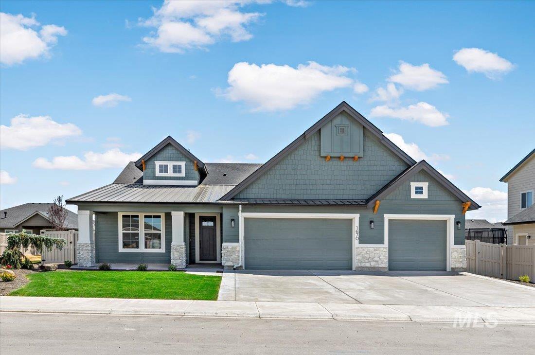 1670 Loch Ness Ave, Middleton, Idaho 83644, 4 Bedrooms, 2 Bathrooms, Residential For Sale, Price $599,900,MLS 98843986
