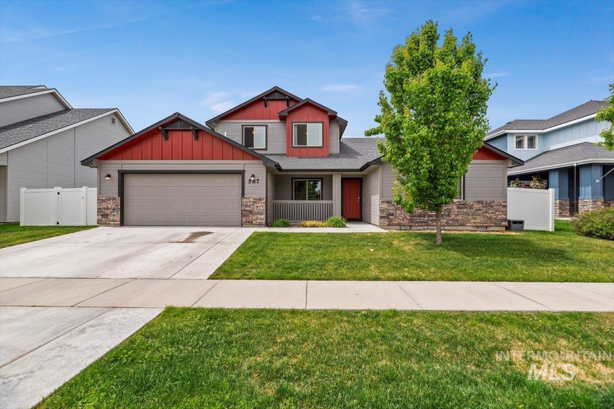 587 Syringa Springs Dr., Fruitland, Idaho 83619, 5 Bedrooms, 2.5 Bathrooms, Residential For Sale, Price $409,900,MLS 98844733