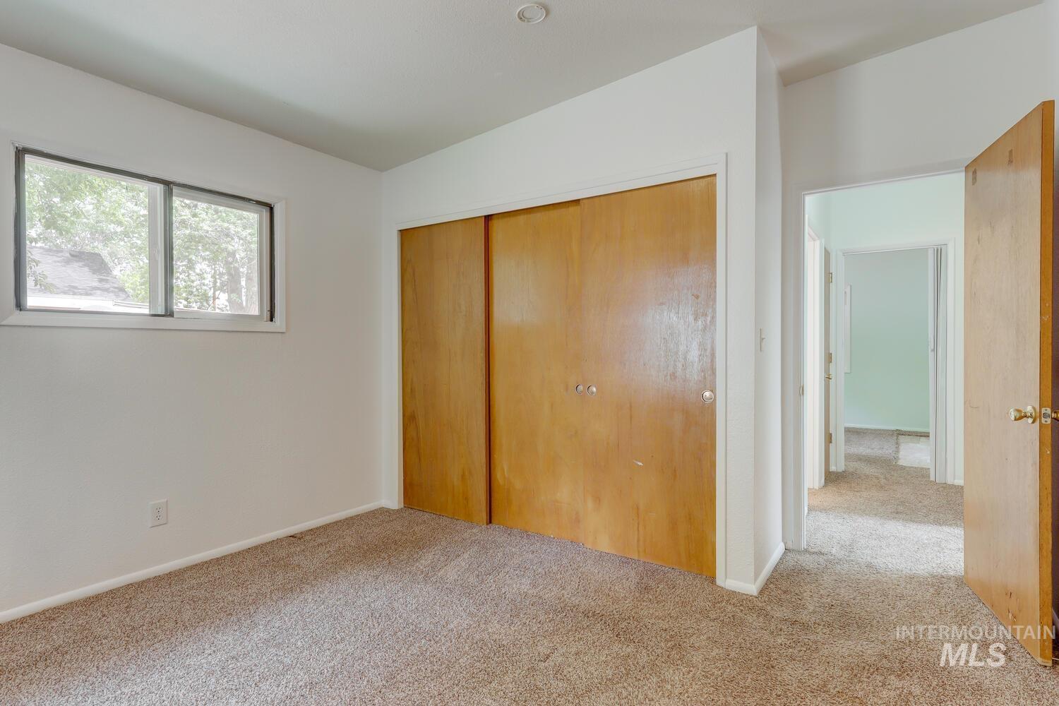 1715 S Latah Street, Boise, Idaho 83705, 2 Bedrooms, 1 Bathroom, Residential For Sale, Price $360,000,MLS 98844845