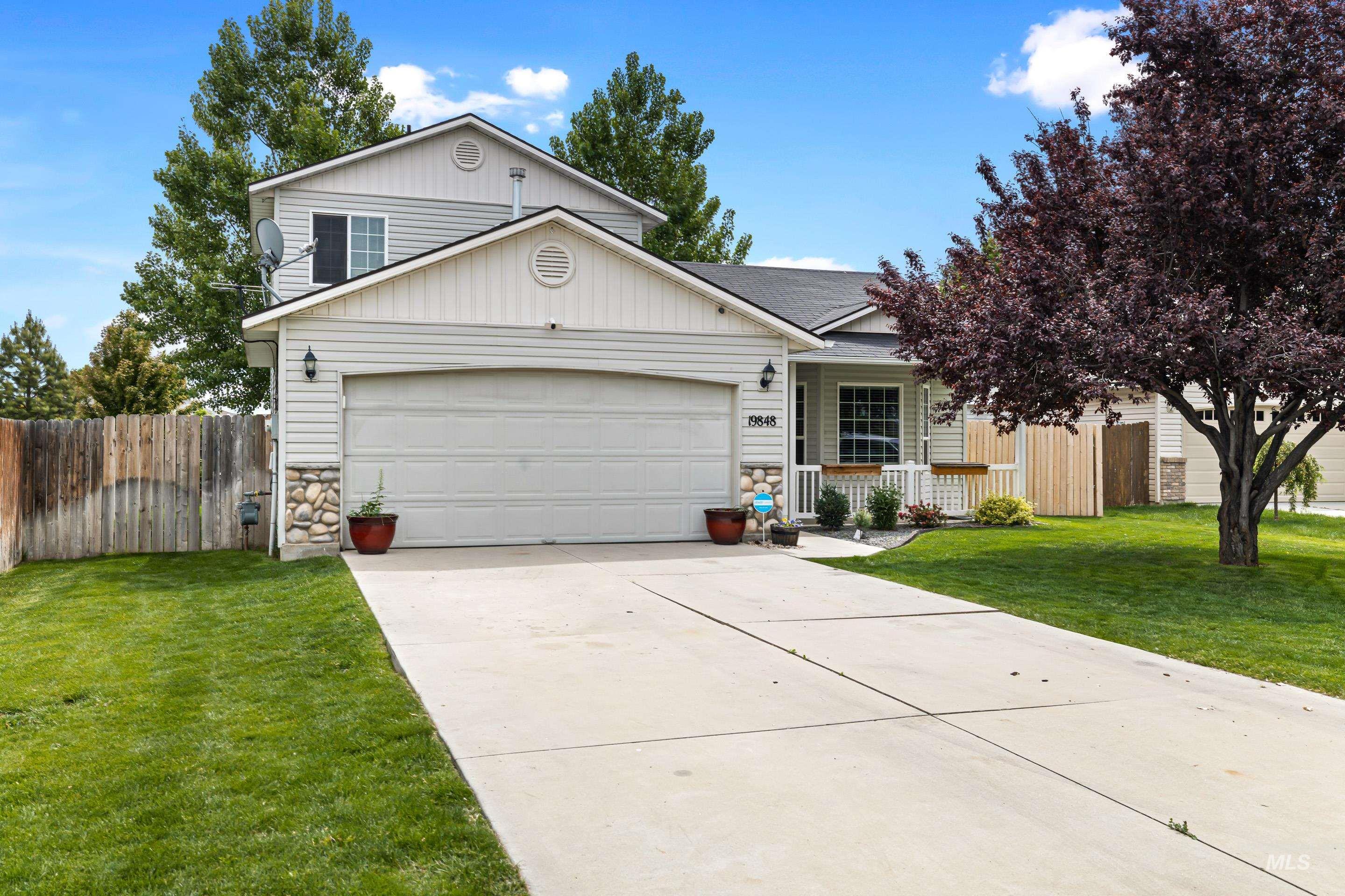 19848 ABSECON PL, Caldwell, Idaho 83605, 3 Bedrooms, 2 Bathrooms, Residential For Sale, Price $373,999,MLS 98844853
