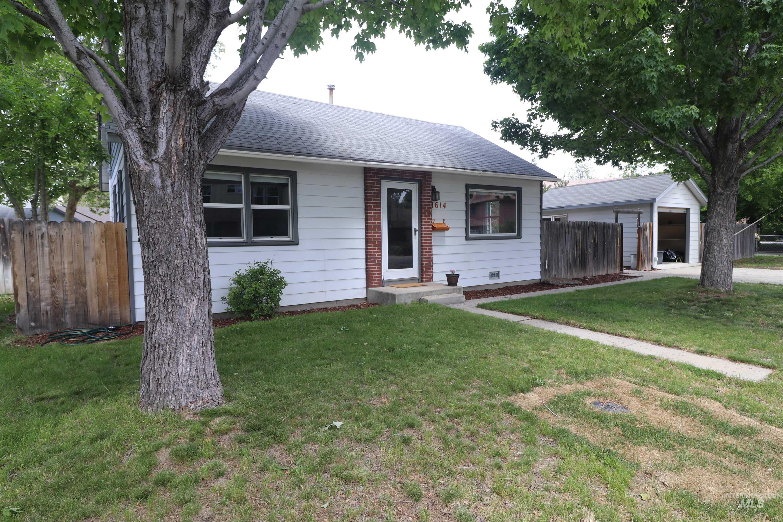 1614 W Highland St, Boise, Idaho 83706, 2 Bedrooms, 1 Bathroom, Residential For Sale, Price $359,000,MLS 98845175