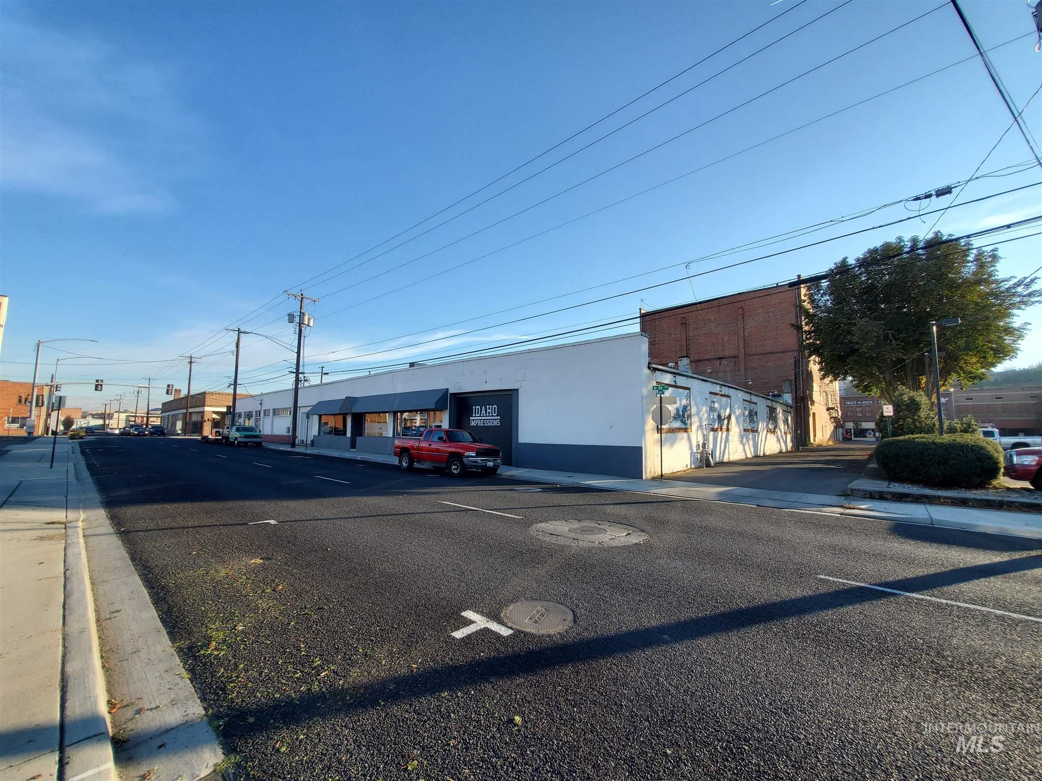 844 D St, Lewiston, Idaho 83501, Business/Commercial For Sale, Price $595,000,MLS 98845324