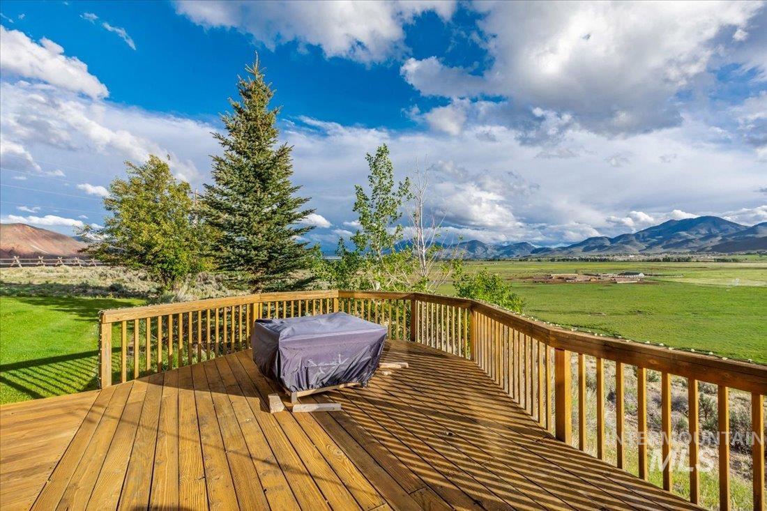 24950 Highway 93, Challis, Idaho 83226, 3 Bedrooms, 3 Bathrooms, Farm & Ranch For Sale, Price $11,320,000, 98846331