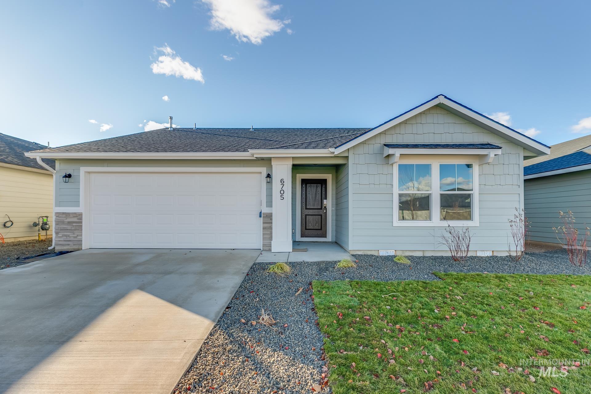 12743 Devonshire St, Caldwell, Idaho 83607, 3 Bedrooms, 2 Bathrooms, Residential For Sale, Price $369,990,MLS 98846530