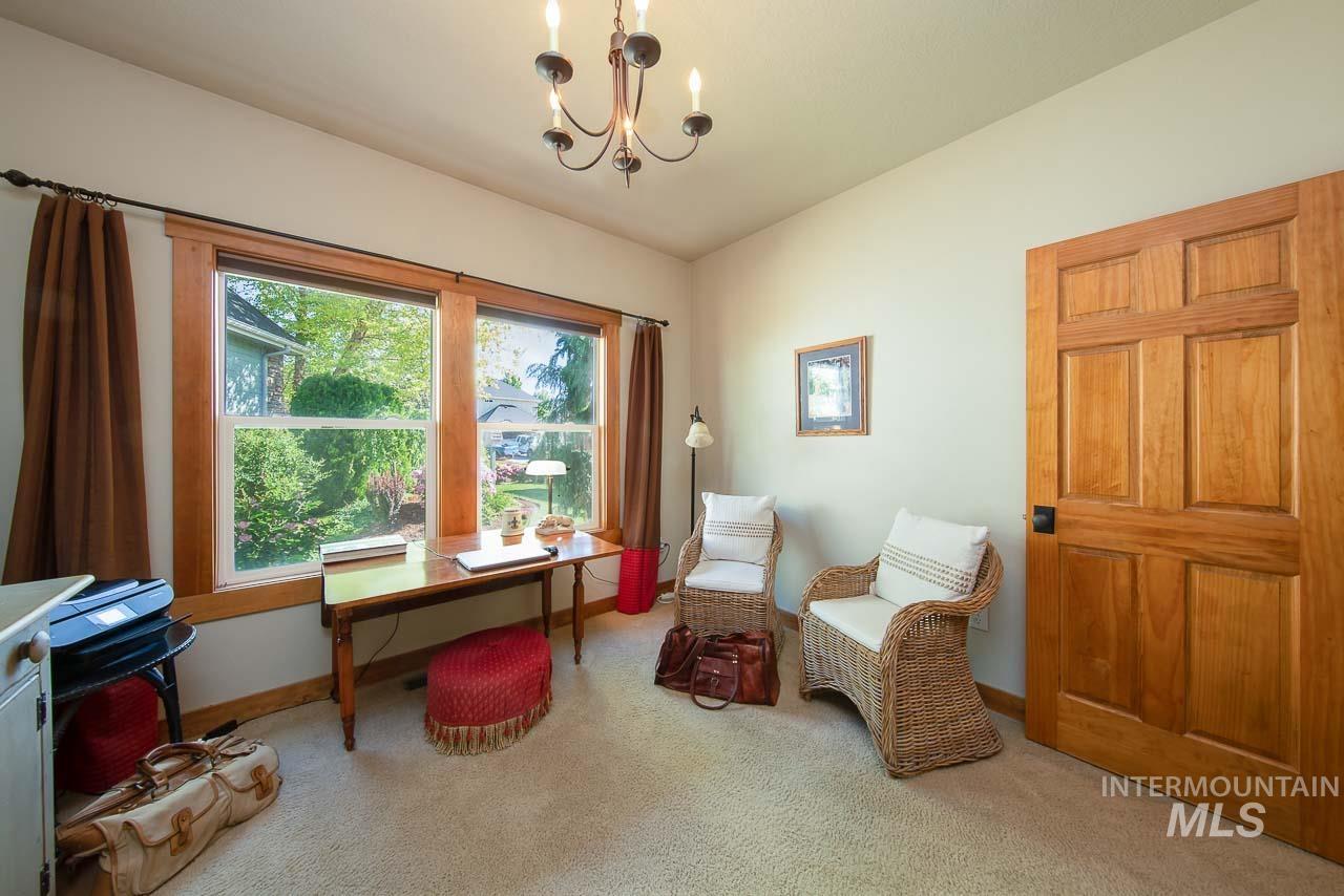 1947 W Divide Creek St, Meridian, Idaho 83646, 3 Bedrooms, 2 Bathrooms, Residential For Sale, Price $560,000,MLS 98848534