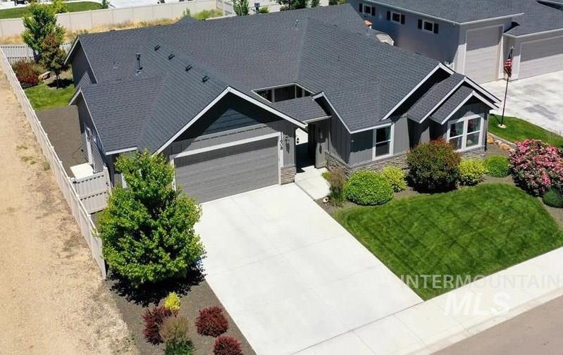 11608 W Bubblingcreek Dr, Star, Idaho 83669, 3 Bedrooms, 2 Bathrooms, Residential For Sale, Price $649,900,MLS 98848759