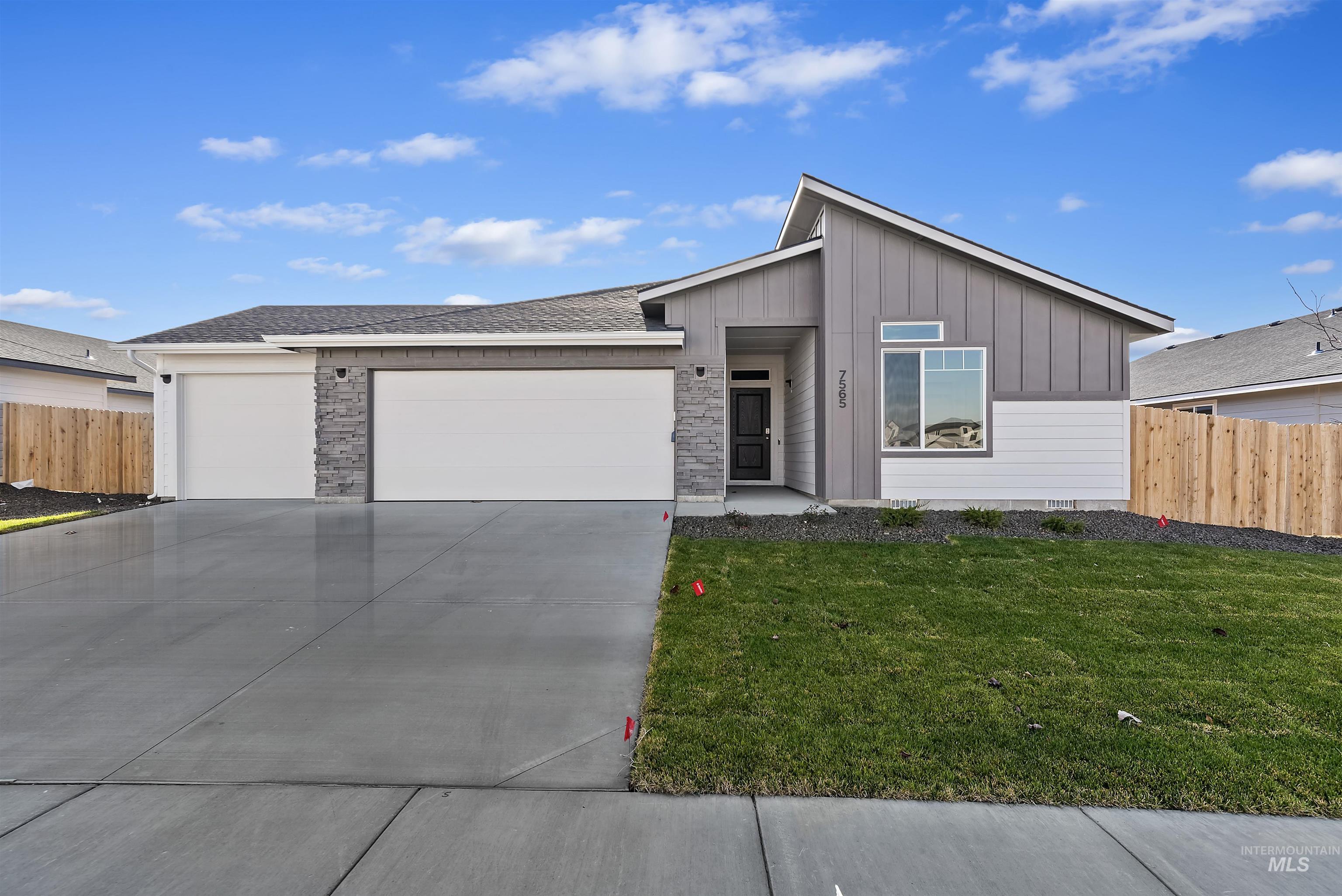 2258 W Rickon St, Kuna, Idaho 83634, 4 Bedrooms, 2 Bathrooms, Residential For Sale, Price $494,990, 98848836