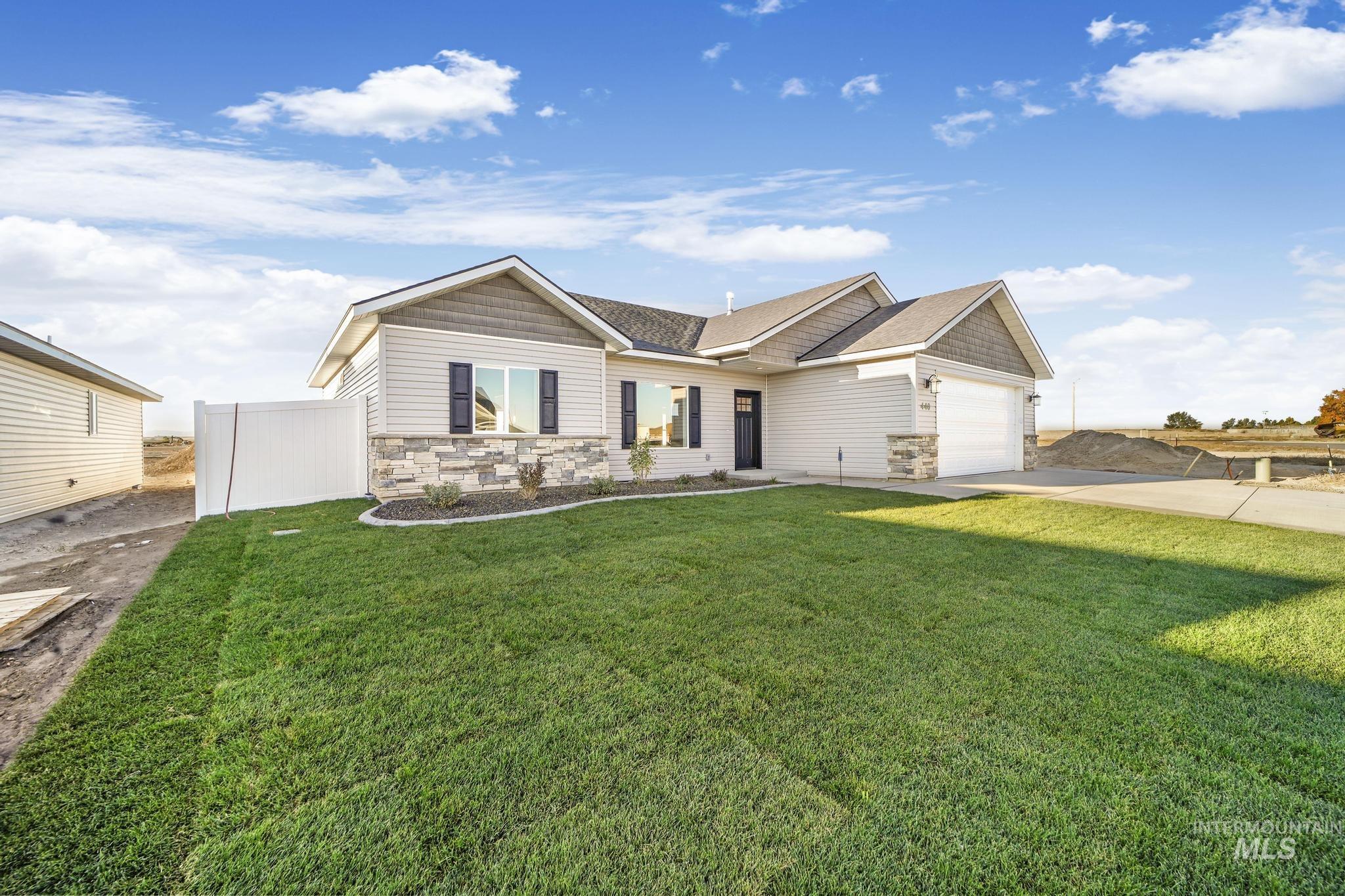 440 Laramie Dr., Twin Falls, Idaho 83301, 3 Bedrooms, 2 Bathrooms, Residential For Sale, Price $399,000, 98848911