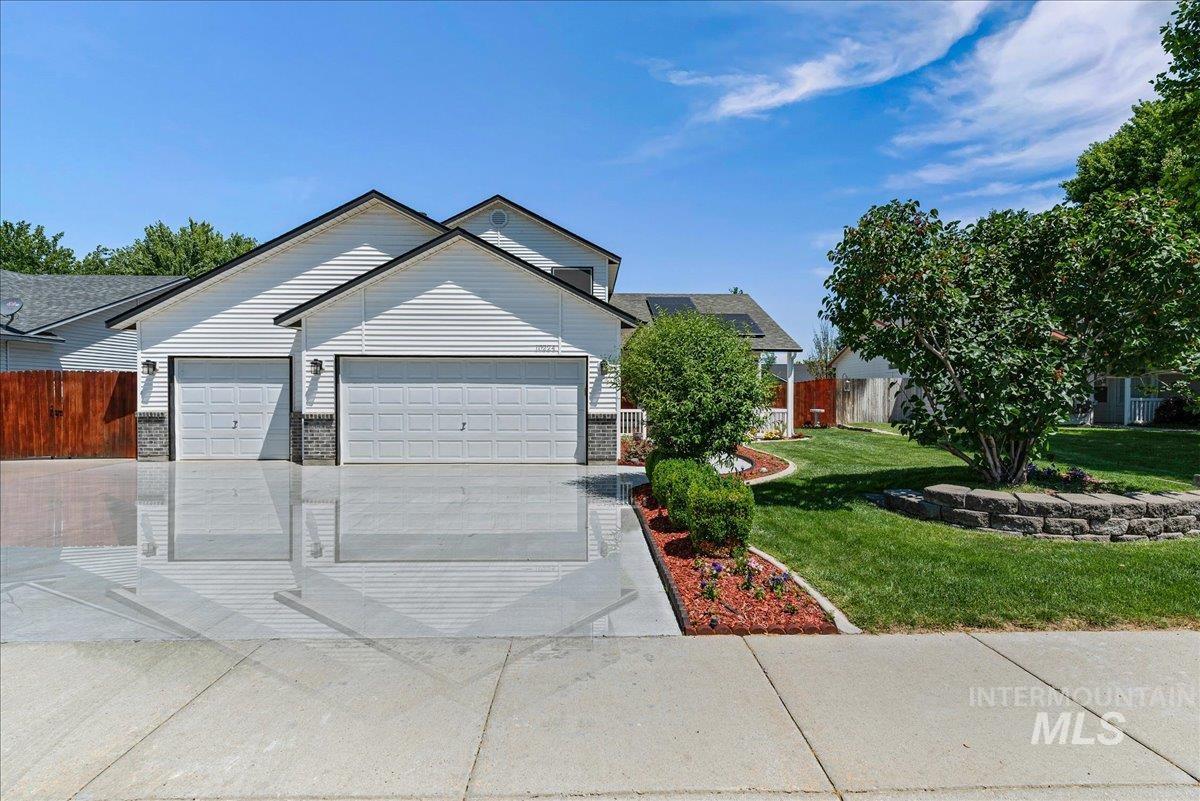 10224 W Geronimo St, Boise, Idaho 83709, 4 Bedrooms, 2.5 Bathrooms, Residential For Sale, Price $449,900,MLS 98849044