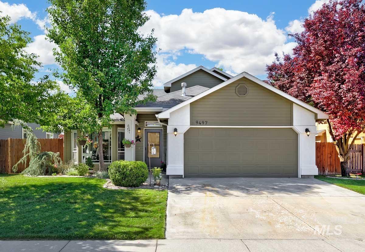 9497 W Kate Drive, Boise, Idaho 83714, 3 Bedrooms, 2 Bathrooms, Residential For Sale, Price $460,000,MLS 98849786
