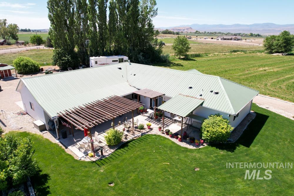 1553 Southside, Melba, Idaho 83641, 4 Bedrooms, 3 Bathrooms, Residential For Sale, Price $649,500,MLS 98850328