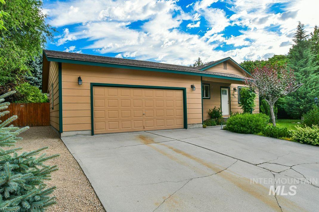822 Reed, Nampa, Idaho 83651, 2 Bedrooms, 2 Bathrooms, Residential For Sale, Price $319,900,MLS 98850417