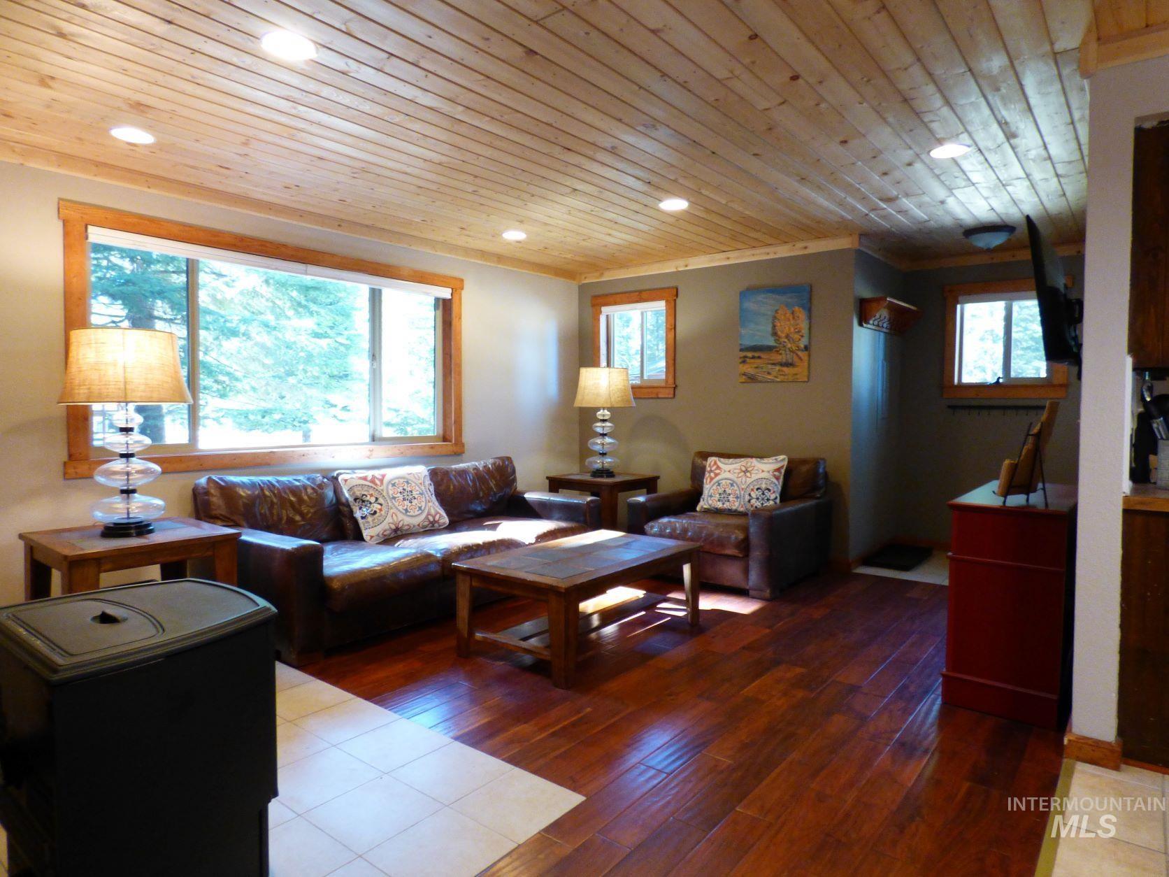 404 Mc Ginnis, McCall, Idaho 83638, 3 Bedrooms, 1 Bathroom, Residential For Sale, Price $450,000,MLS 98850554