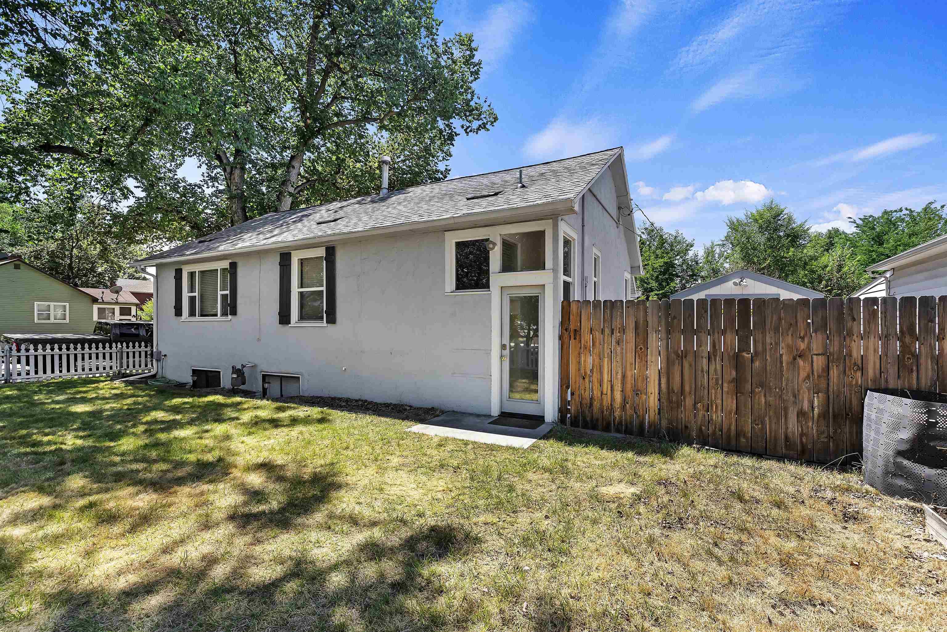 1104 W Highland St, Boise, Idaho 83706, 3 Bedrooms, 1 Bathroom, Residential For Sale, Price $399,900,MLS 98851496