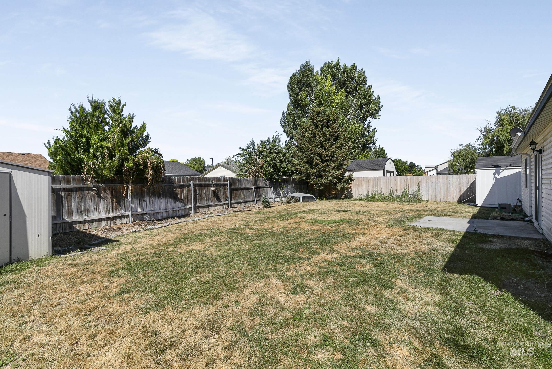 500 E Dooley Ln, Nampa, Idaho 83686, 3 Bedrooms, 2 Bathrooms, Residential For Sale, Price $329,900,MLS 98851597