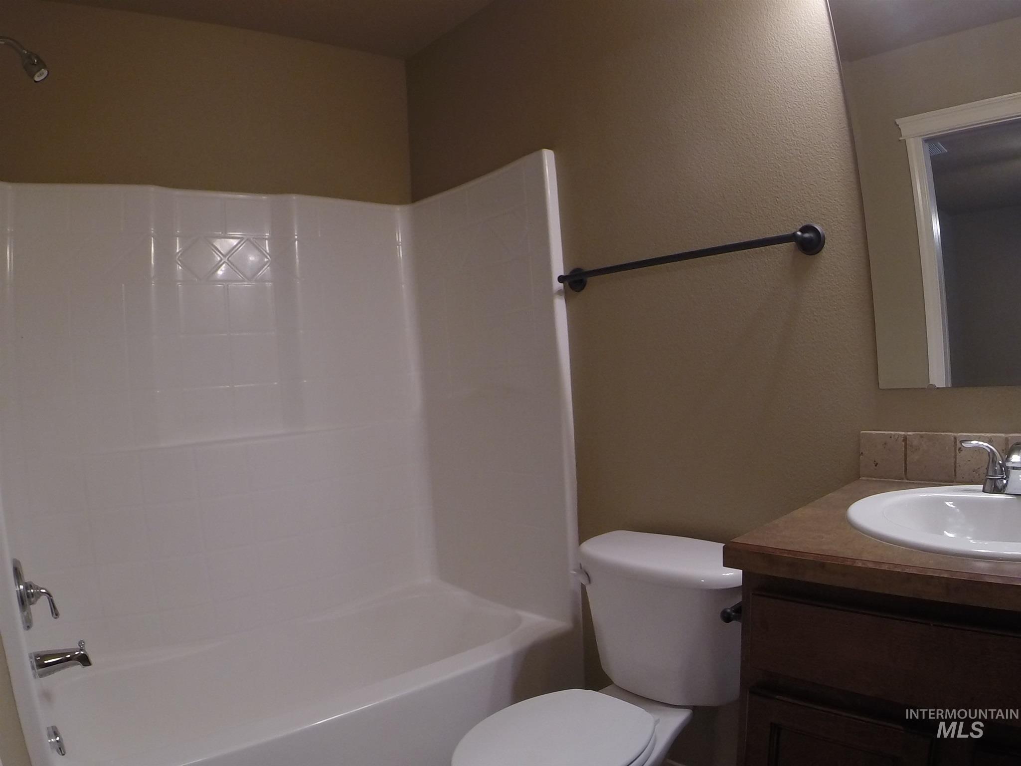 4418 Brennen, Boise, Idaho 83705, 3 Bedrooms, 2.5 Bathrooms, Rental For Rent, Price $1,800,MLS 98851682