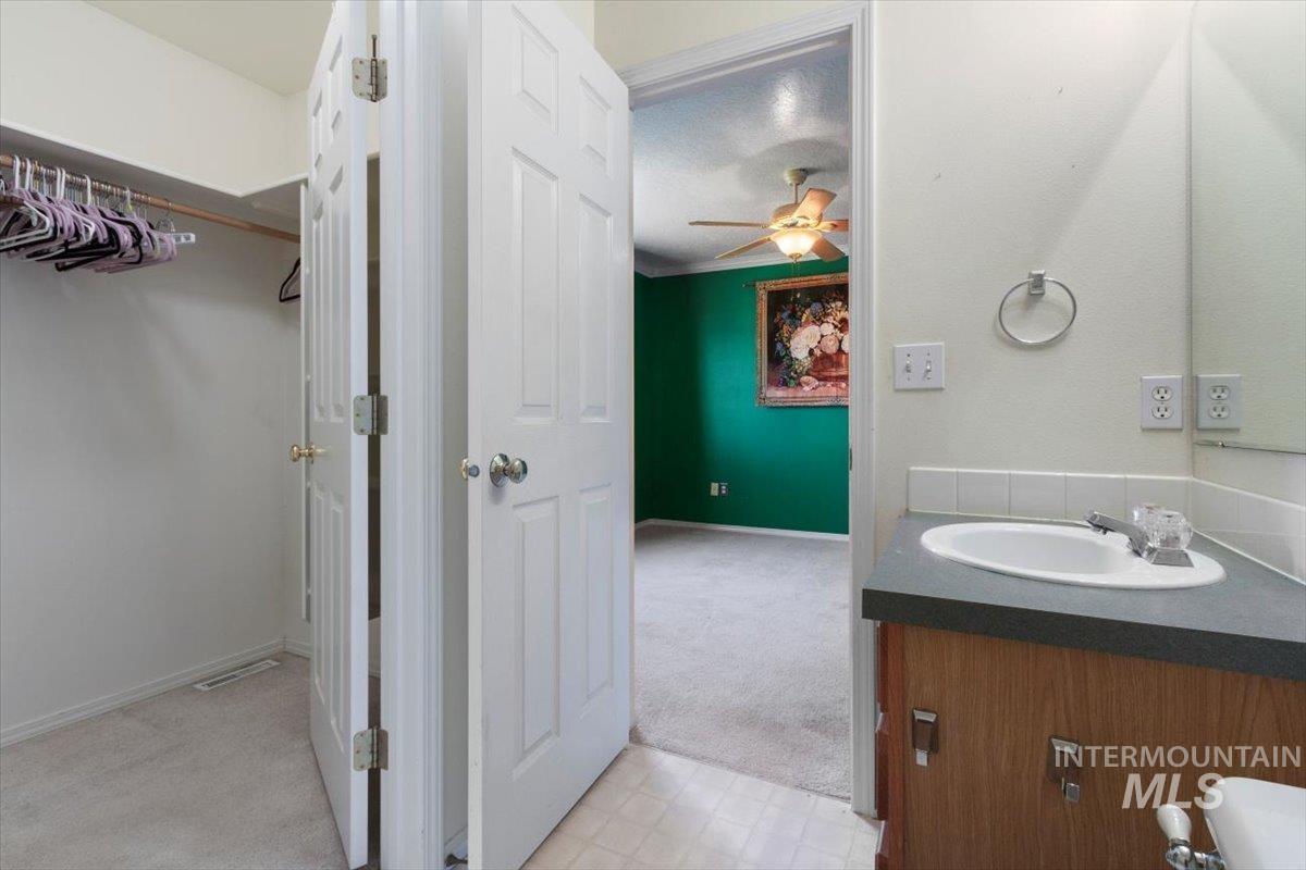 231 N Turtle Dove Way, Nampa, Idaho 83651, 3 Bedrooms, 2.5 Bathrooms, Residential For Sale, Price $384,900,MLS 98851710