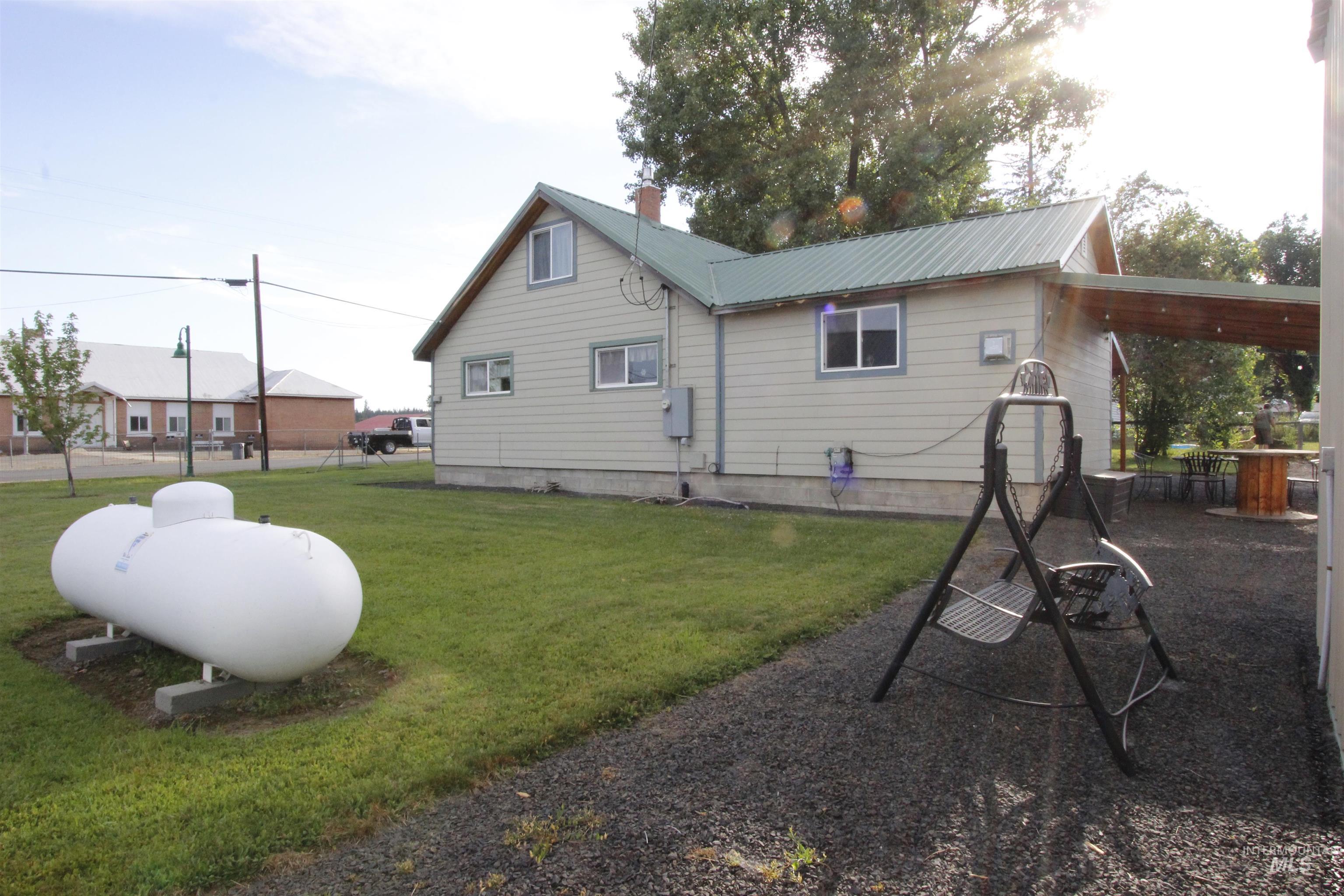 309 E Pierce Ave, Weippe, Idaho 83553, 2 Bedrooms, 2 Bathrooms, Residential For Sale, Price $215,000,MLS 98851871