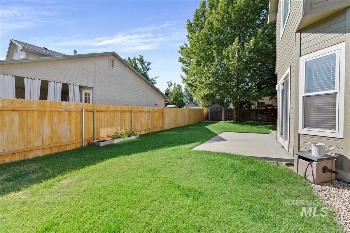 480 S Midpine Ave., Kuna, Idaho 83634, 4 Bedrooms, 3 Bathrooms, Residential For Sale, Price $475,000,MLS 98852134