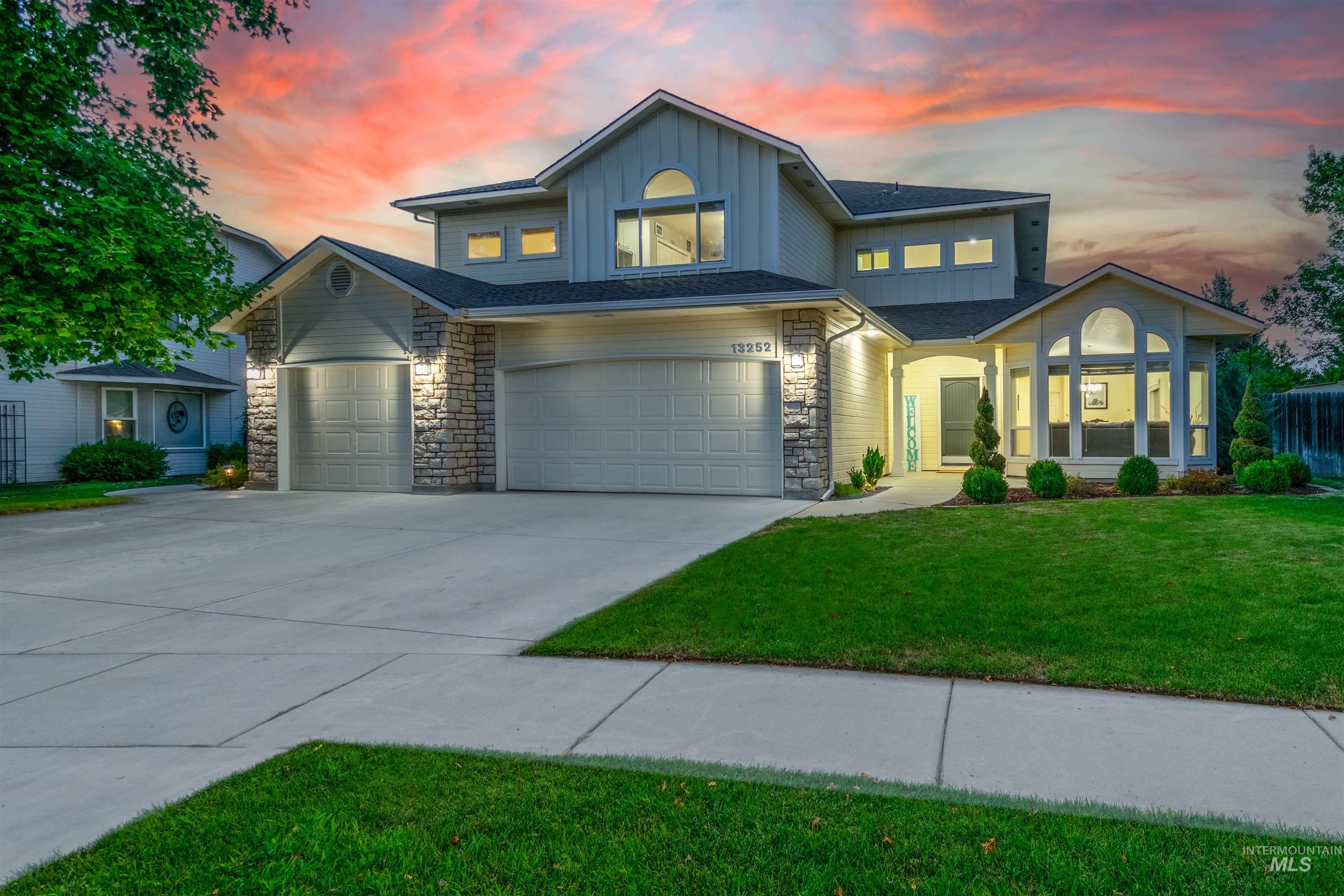 13252 W Tapatio Drive, Boise, Idaho 83713, 5 Bedrooms, 3 Bathrooms, Residential For Sale, Price $849,900,MLS 98852335