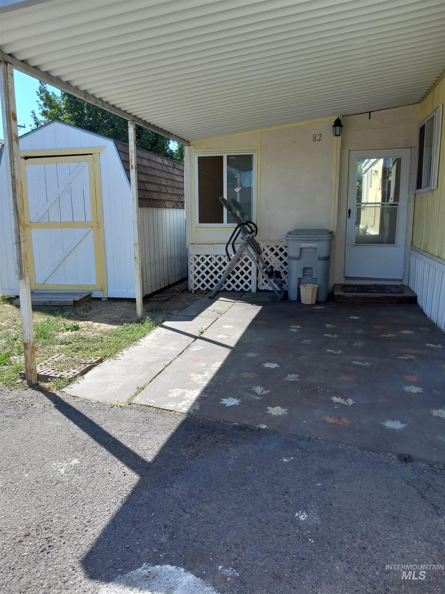 2205 E Linden St, Caldwell, Idaho 83605, 2 Bedrooms, 2 Bathrooms, Residential For Sale, Price $69,900,MLS 98852456