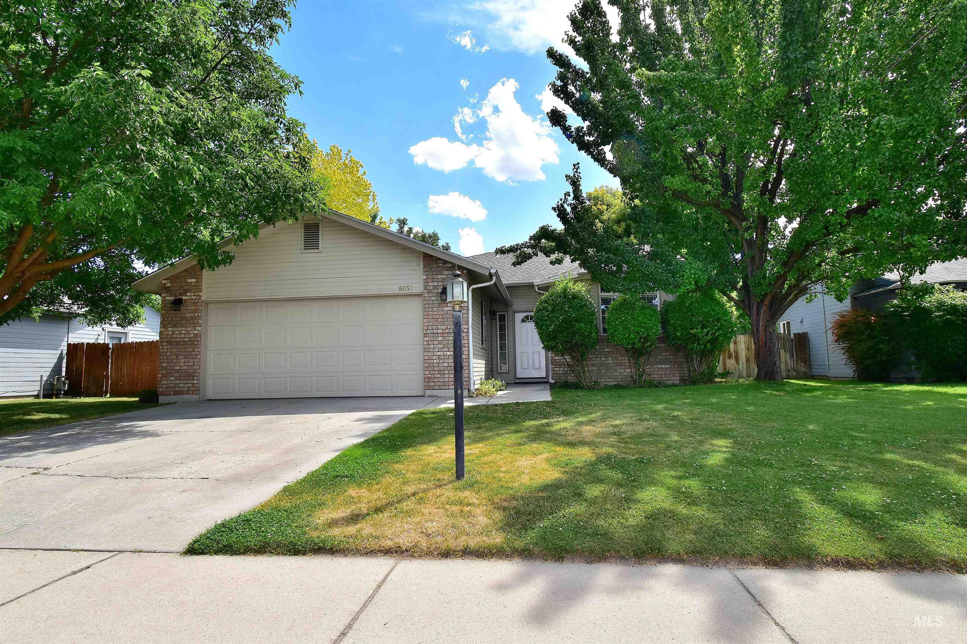8057 W Powell St, Boise, Idaho 83714, 3 Bedrooms, 2 Bathrooms, Residential For Sale, Price $485,000, 98855054