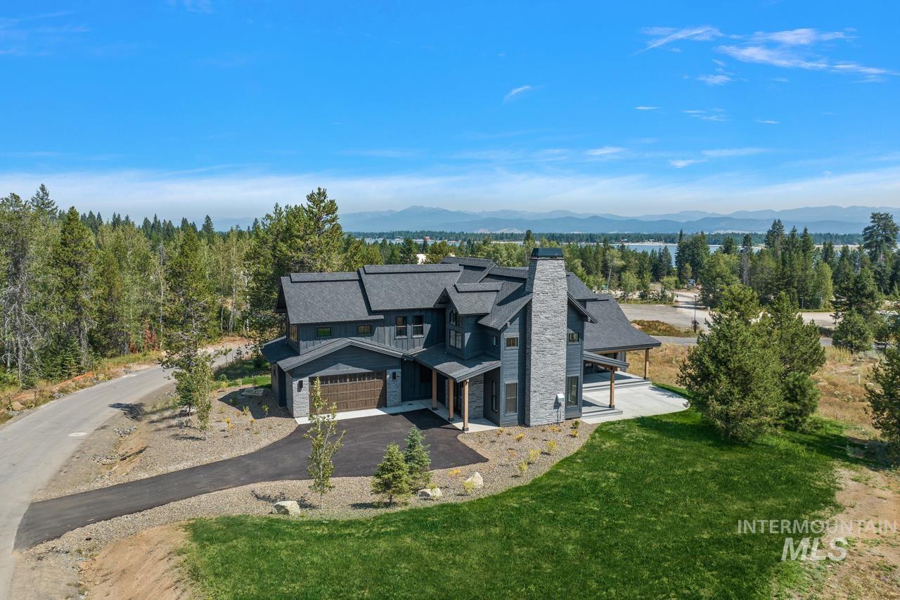 14 Aspen Glade Court, Donnelly, Idaho 83615, 5 Bedrooms, 4.5 Bathrooms, Residential For Sale, Price $2,499,000,MLS 98858933