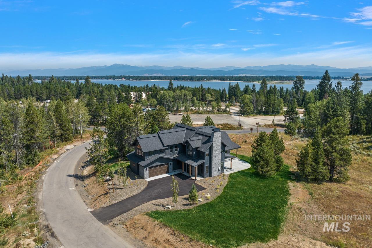 14 Aspen Glade Court, Donnelly, Idaho 83615, 5 Bedrooms, 4.5 Bathrooms, Residential For Sale, Price $2,499,000, 98858933