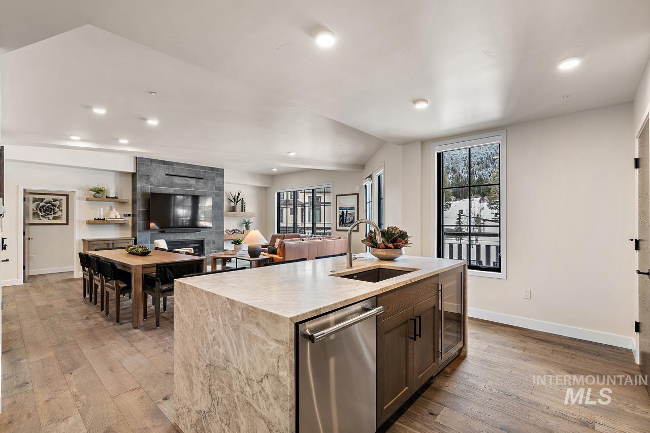 740 Village Drive, Donnelly, Idaho 83615, 3 Bedrooms, 3 Bathrooms, Residential For Sale, Price $2,249,000, 98858939