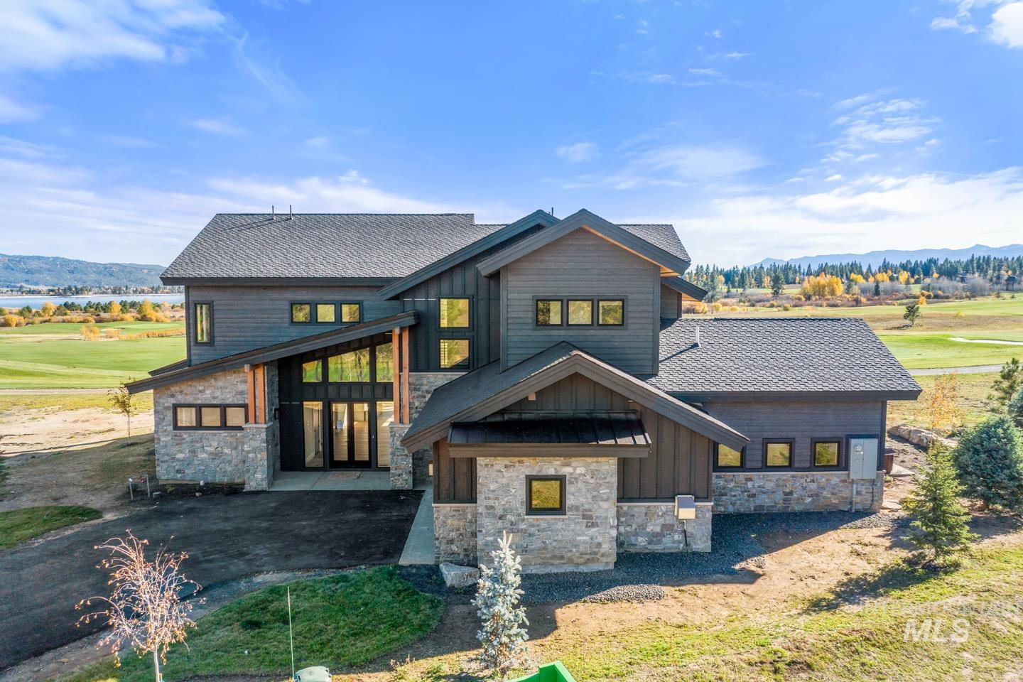 19 Aspen Glade Court, Donnelly, Idaho 83615, 5 Bedrooms, 6 Bathrooms, Residential For Sale, Price $3,195,000, 98858951