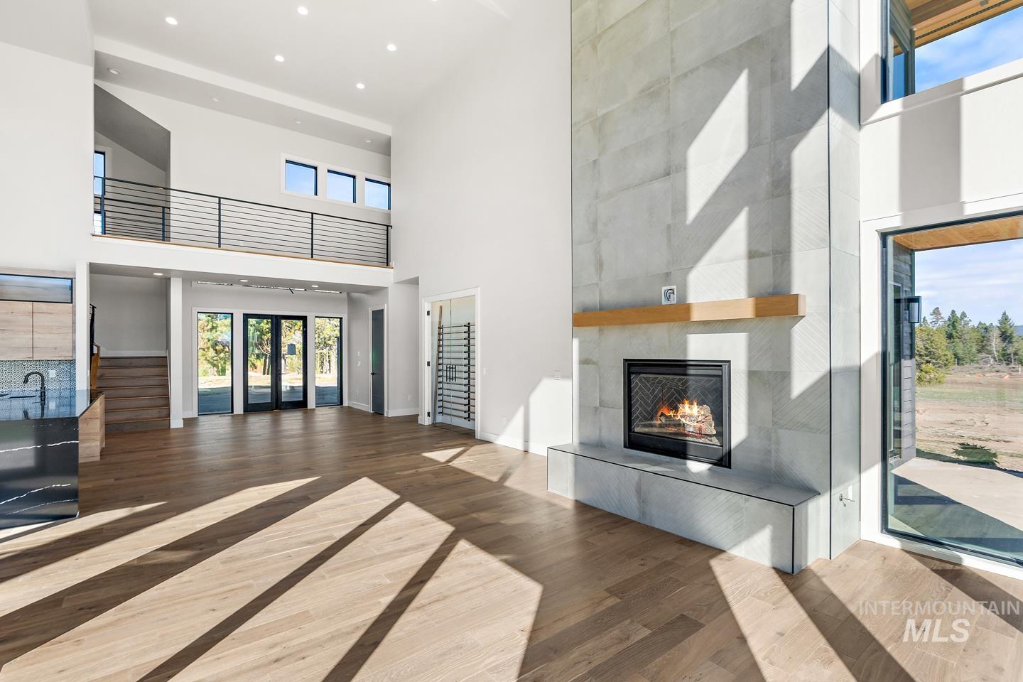 19 Aspen Glade Court, Donnelly, Idaho 83615, 5 Bedrooms, 6 Bathrooms, Residential For Sale, Price $3,195,000, 98858951