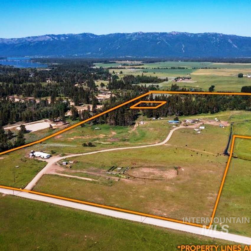 385 Gold Fork Road, Donnelly, Idaho 83615, 6 Bedrooms, 4 Bathrooms, Residential For Sale, Price $1,199,900,MLS 98863979