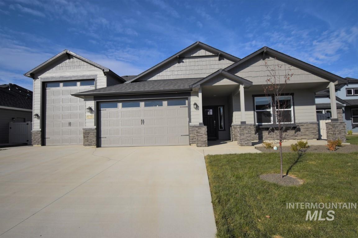 10668 W Royal Fern Ct, Star, Idaho 83669, 3 Bedrooms, 2 Bathrooms, Rental For Rent, Price $2,900, 98864112