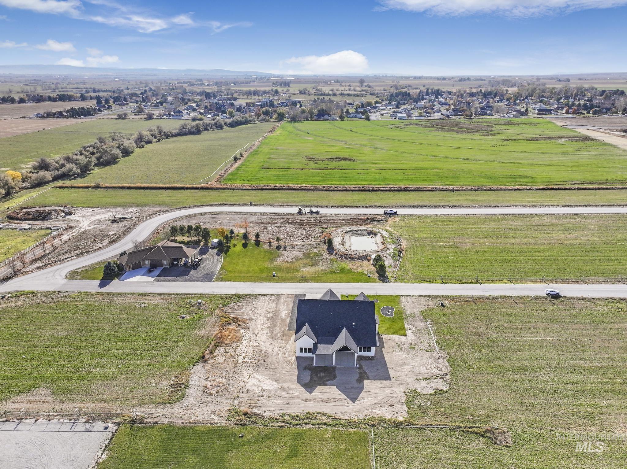 2546 E 3759 N, Twin Falls, Idaho 83301, 5 Bedrooms, 4.5 Bathrooms, Residential For Sale, Price $997,000, 98865543