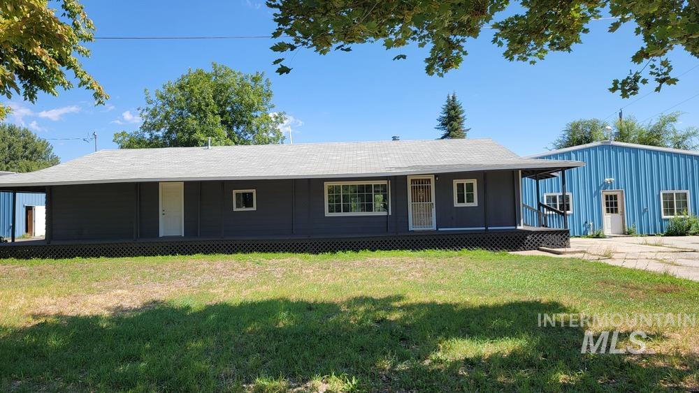 801 S 12th St, Payette, Idaho 83661, 3 Bedrooms, Business/Commercial For Sale, Price $375,000, 98865997