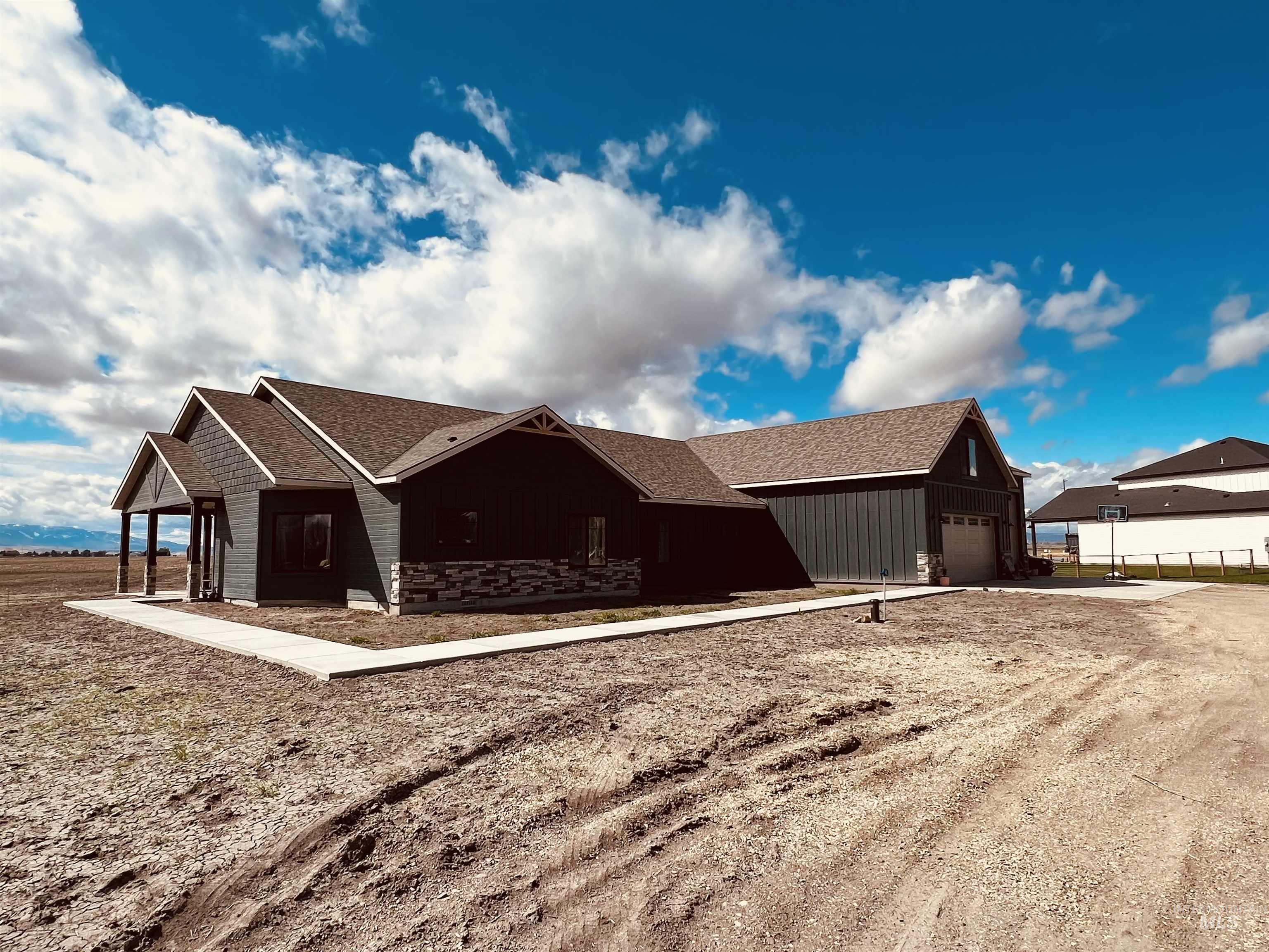 91 W 200 S, Burley, Idaho 83318, 5 Bedrooms, 2.5 Bathrooms, Residential For Sale, Price $750,000,MLS 98868105