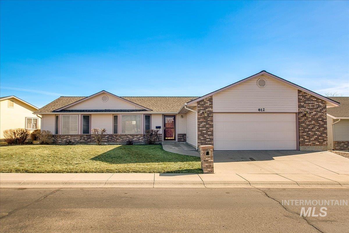 612 N Sterling St, Nampa, Idaho 83651, 3 Bedrooms, 2 Bathrooms, Residential For Sale, Price $319,900, 98868711