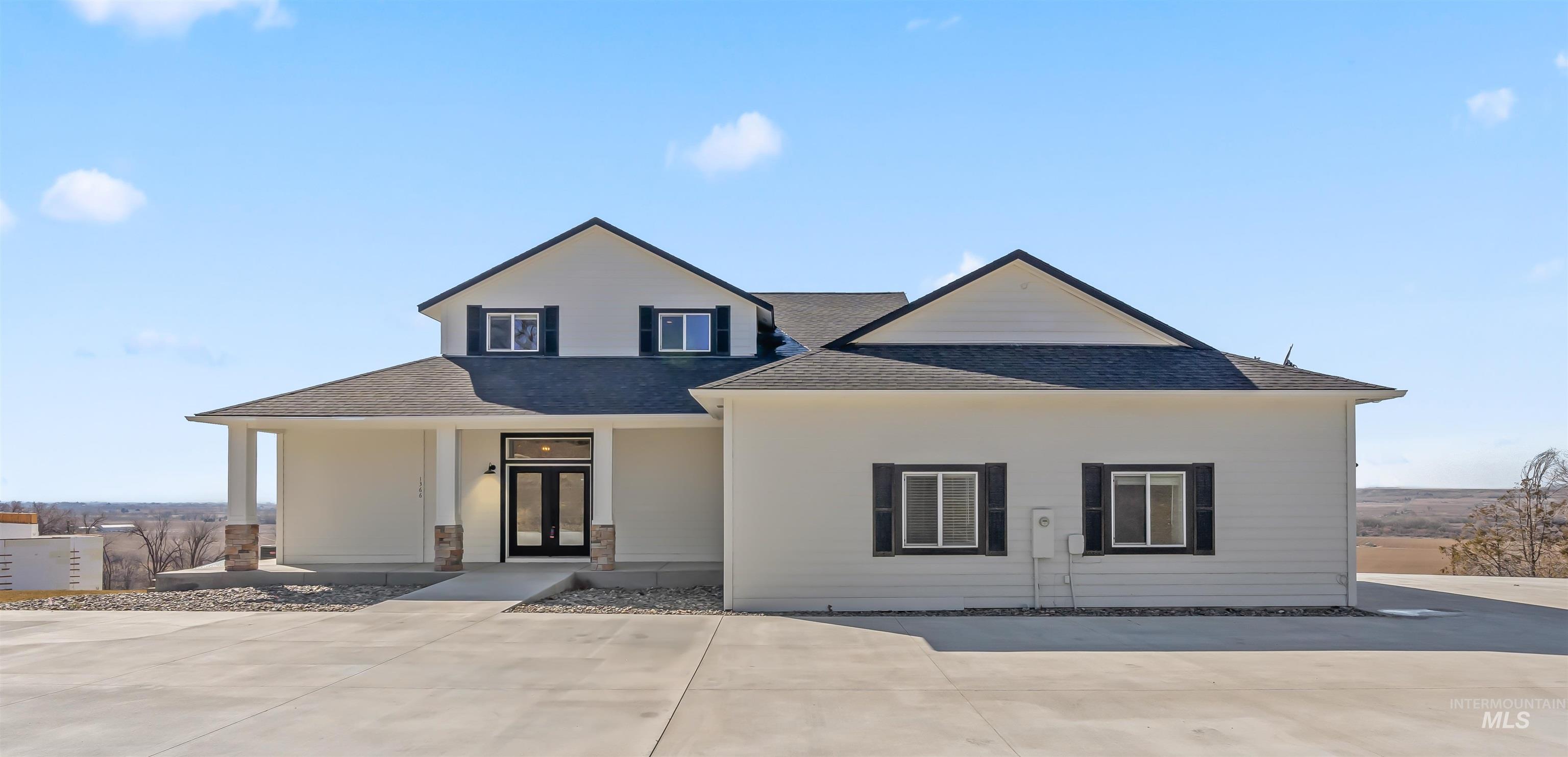 1366 SW 3rd Ave, Fruitland, Idaho 83619, 5 Bedrooms, 5 Bathrooms, Residential For Sale, Price $995,000, 98868801