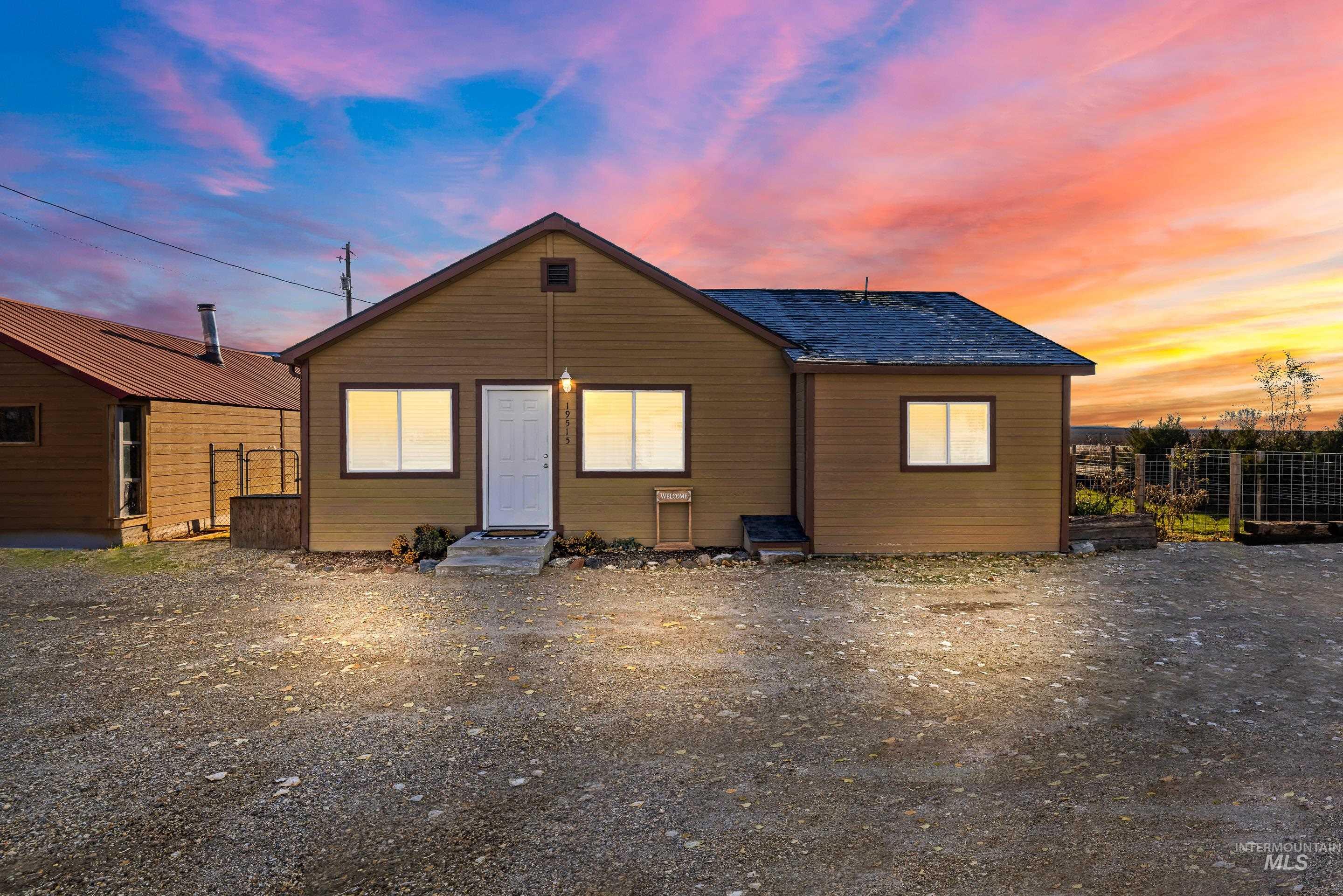 19515 Karcher Road, Caldwell, Idaho 83607, 3 Bedrooms, 1 Bathroom, Residential For Sale, Price $360,000, 98868863