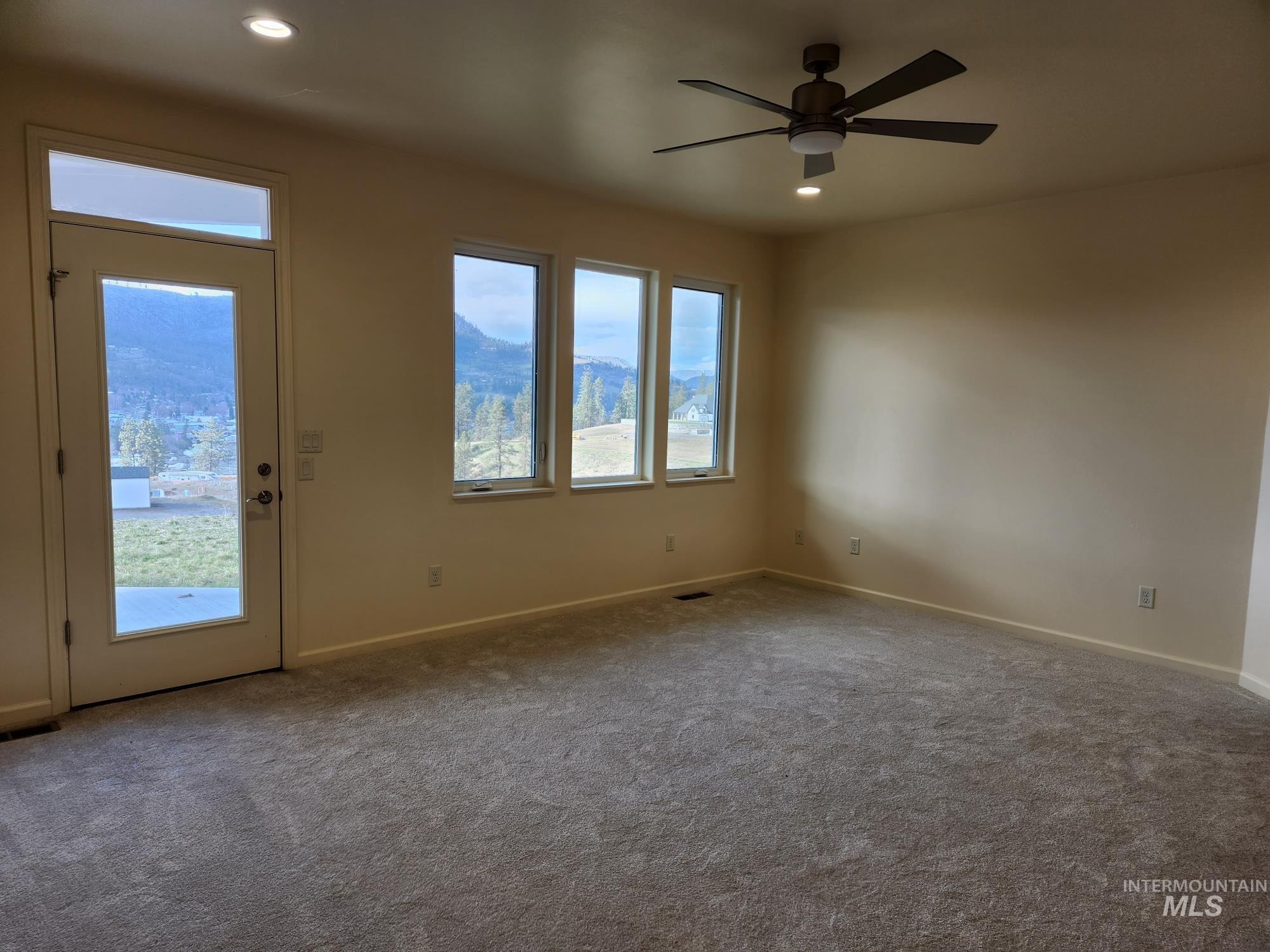 109 Austin Lane, Kamiah, Idaho 83536, 2 Bedrooms, 2 Bathrooms, Residential For Sale, Price $799,000, 98869083