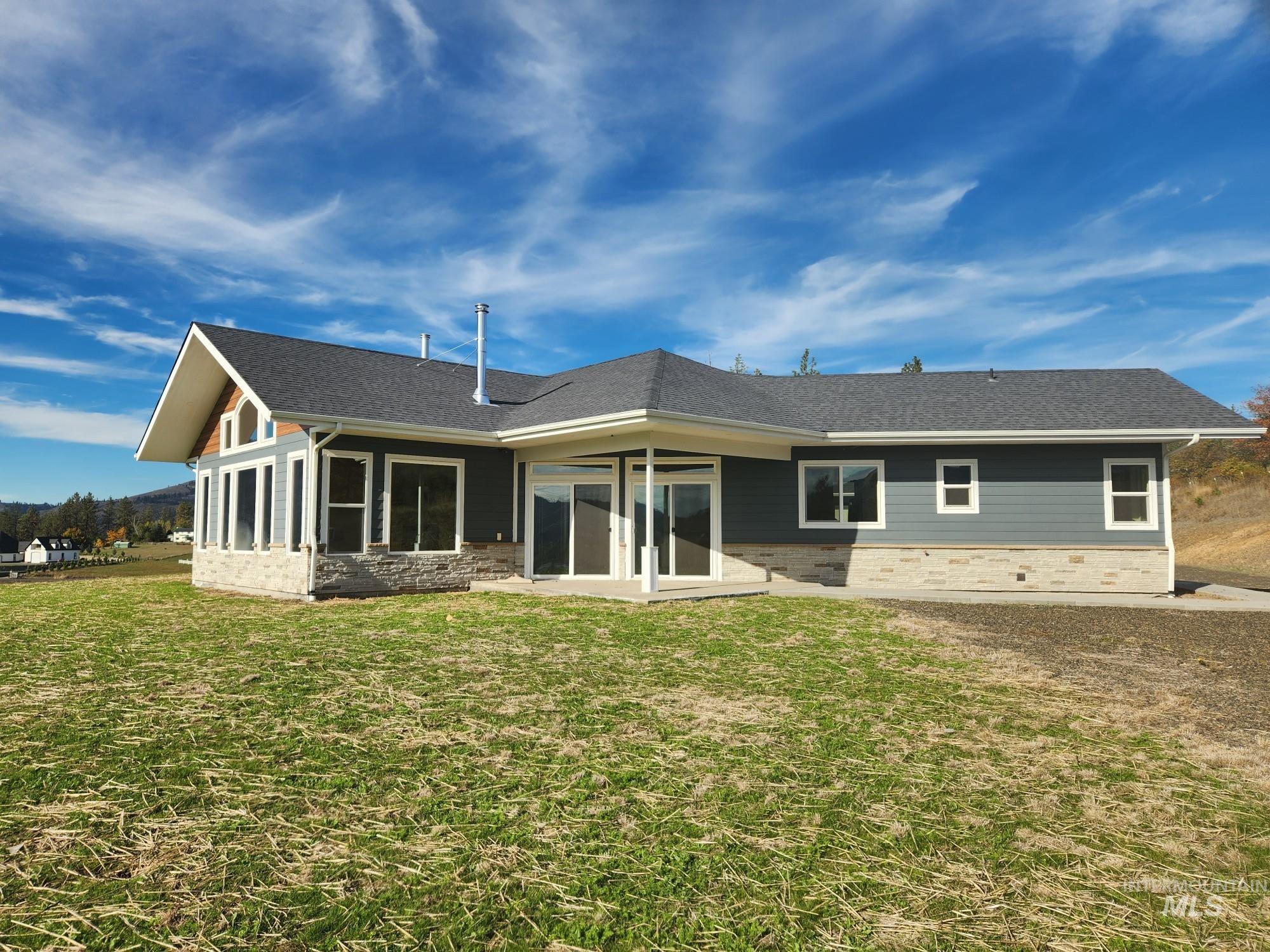 109 Austin Lane, Kamiah, Idaho 83536, 2 Bedrooms, 2 Bathrooms, Residential For Sale, Price $799,000, 98869083